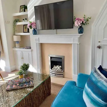 Spacious & Bright 3 Bed * Harrogate