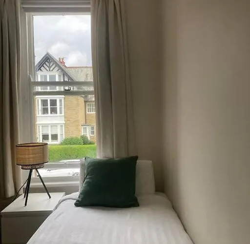 公寓 Spacious & Bright 3 Bed 哈罗盖特