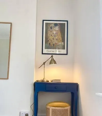 Spacious & Bright 3 Bed Harrogate